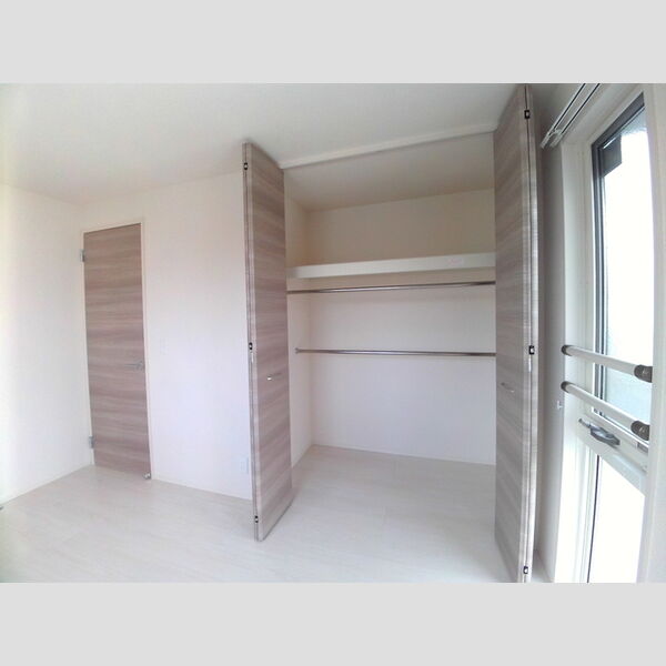 オリーブ201号室 クローゼット
