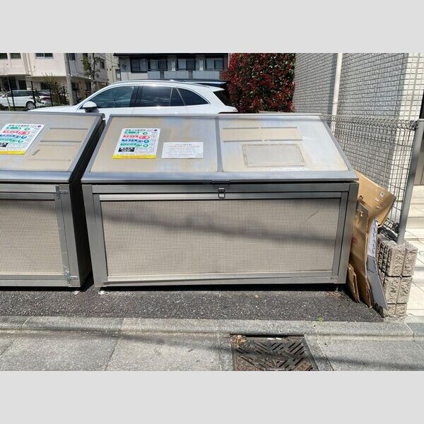 フラット明大前 ごみ置き場