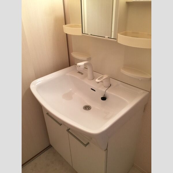 ヒラソル 洗髪洗面化粧台