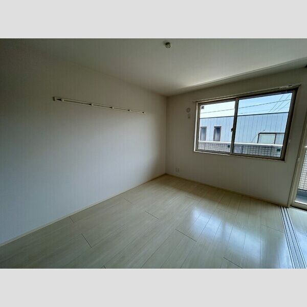 クラヴィーア船橋三山207号室 南側洋室