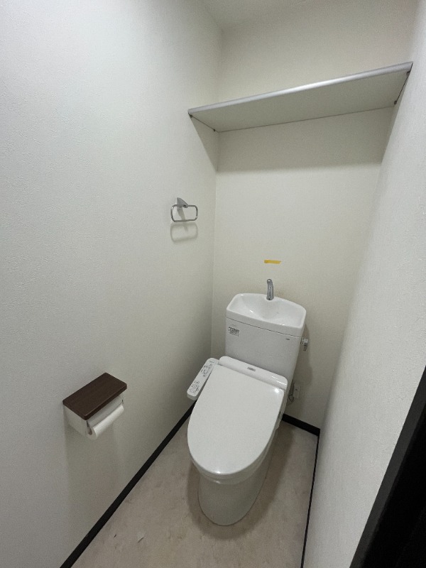 ヒルズヴァンベールD棟1階 トイレ