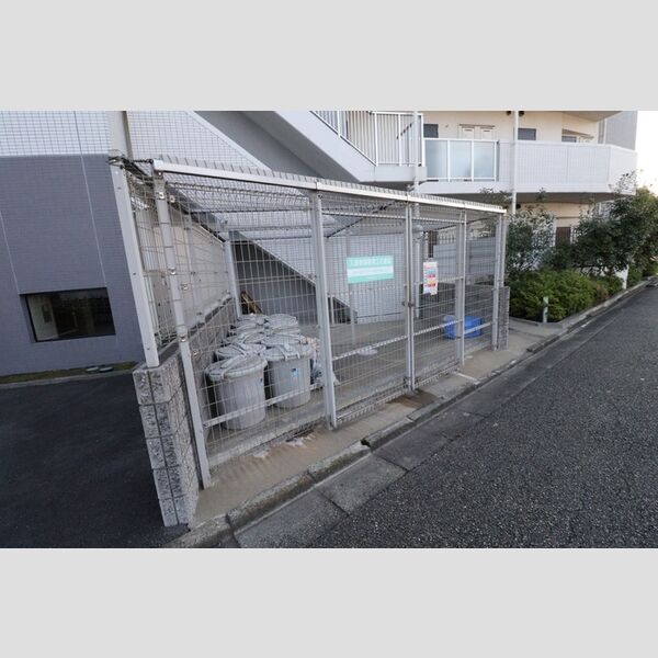 セレース川崎大師208号室 ゴミ置き場