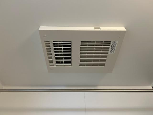 ルミエールグラン302号室 浴室乾燥機（イメージ）