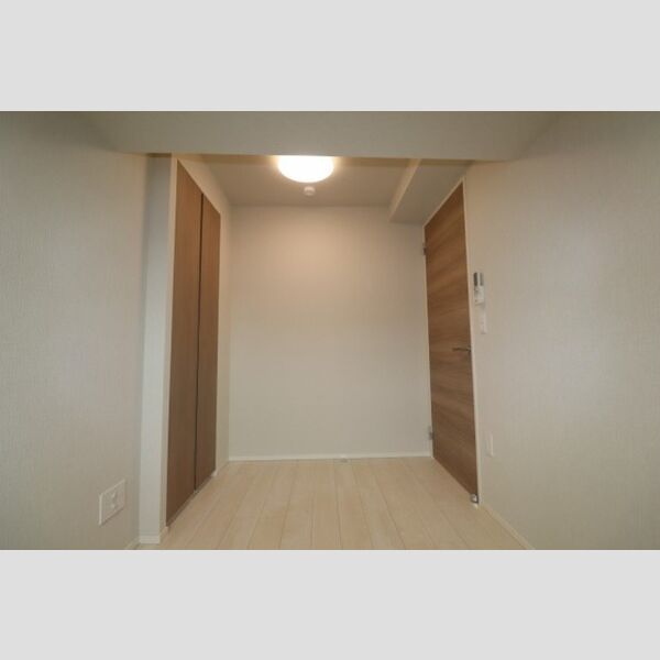 サンジョイアゼロ313号室 洋室5.4帖