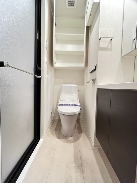 クレヴィアリグゼ日暮里4階 トイレ