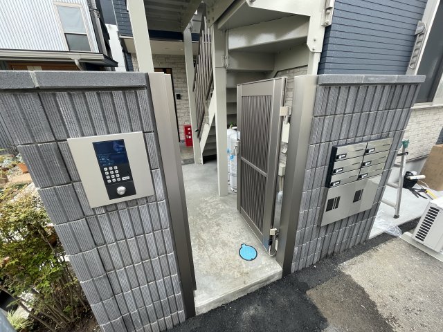 BLOOM保土ケ谷101号室 エントランス