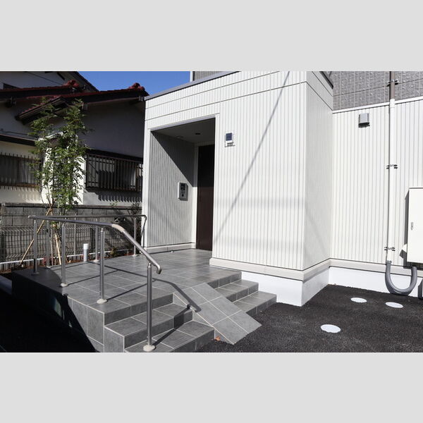 エンペラー　A エントランス