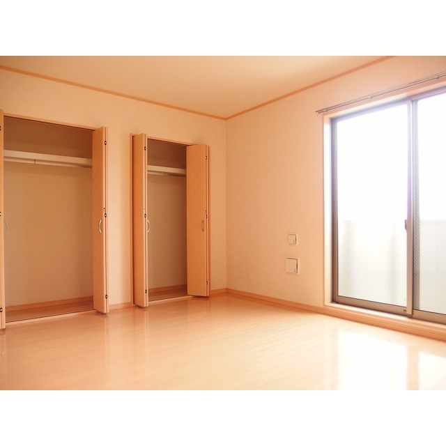 アムール川越IC2008秋本 内観