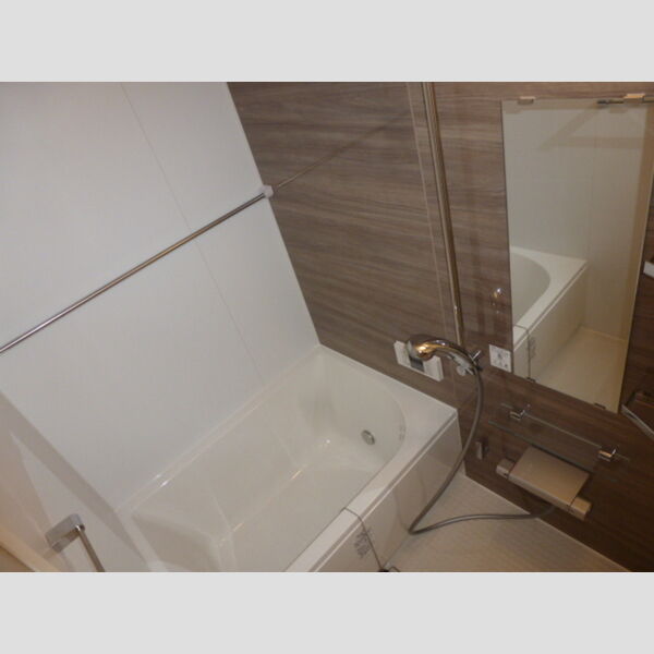 エギスハイム 追い焚き機能が付いた経済的なユニットバス