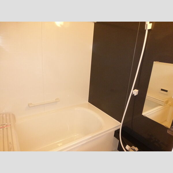 ヴィラグランデⅡ106号室 浴室