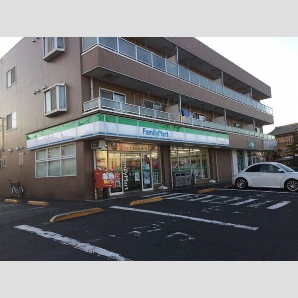 アース303号室 ファミリーマートさいたま本町東二丁目店(332m)