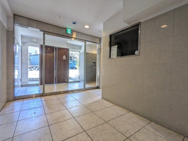 ルクレ初台0201号室 ロビー