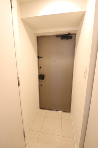 GENOVIA新子安1002号室 玄関