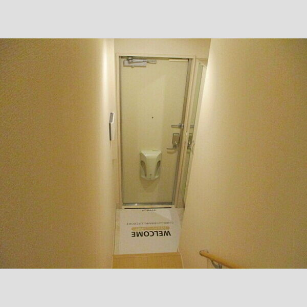 レムロード・M 玄関