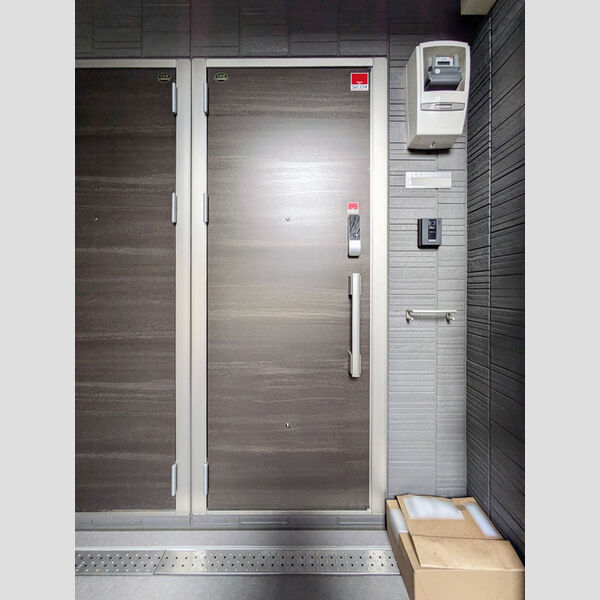 プラティア 玄関