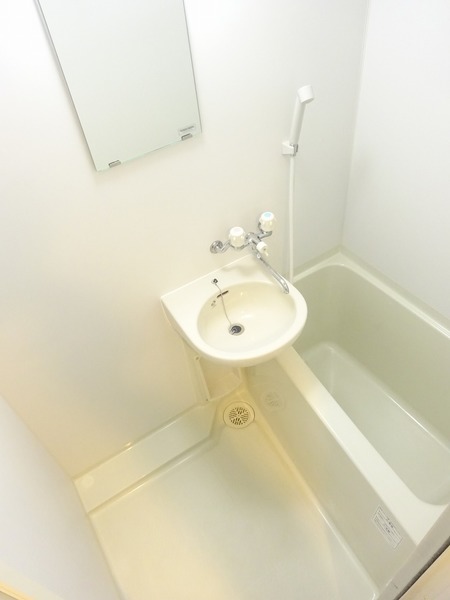 スカイコートヌーベル入谷1003号室 お風呂