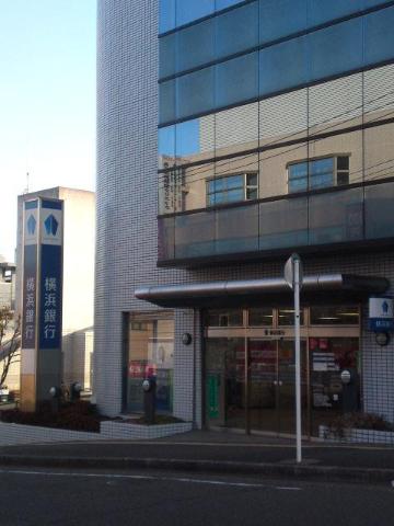ヴィラ　グローリア 横浜銀行あざみ野支店まで886ｍ