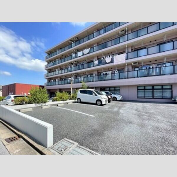 レジデンスJOKO 駐車場