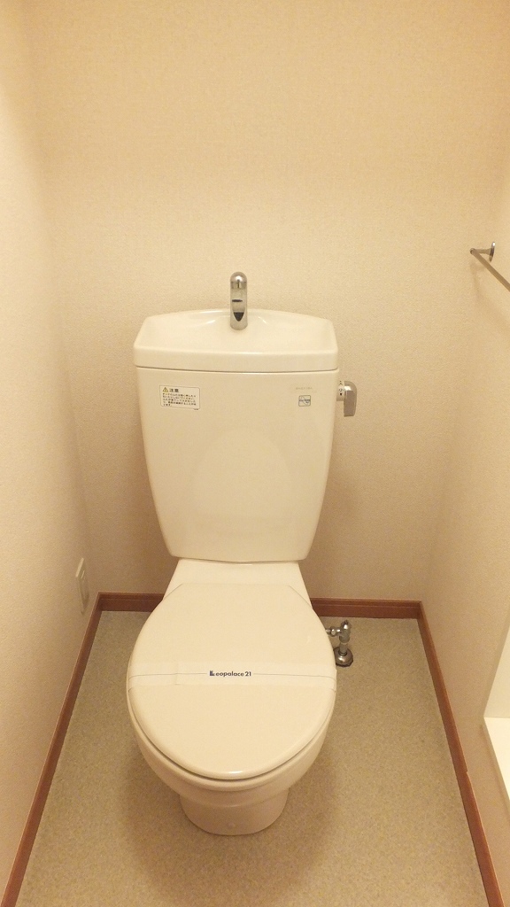 レオパレスパレット壱番館202号室 バス・トイレ別