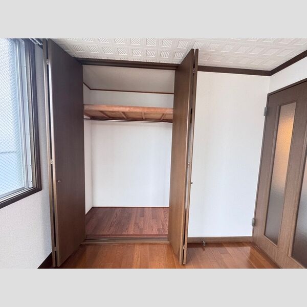 ゼフィルス花の木 クローゼット