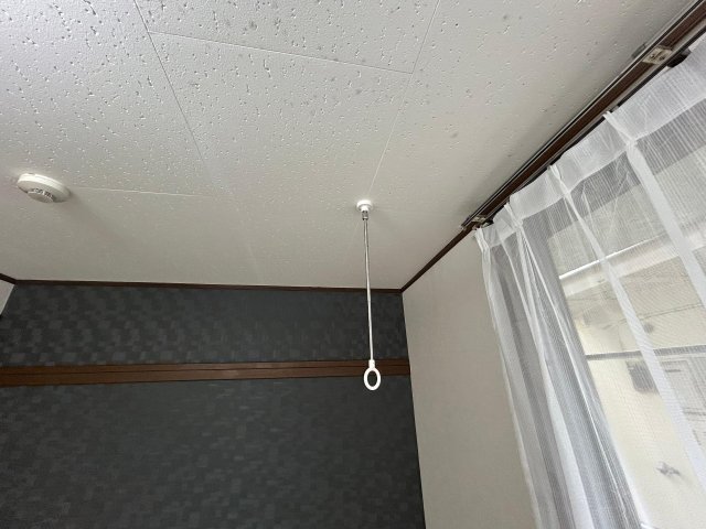 グランデュール白楽101号室 室内物干し