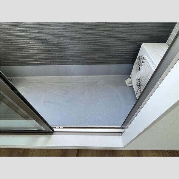 リーブルファイン足立区西新井301号室 バルコニー