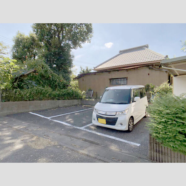 グリーンオーク 駐車場