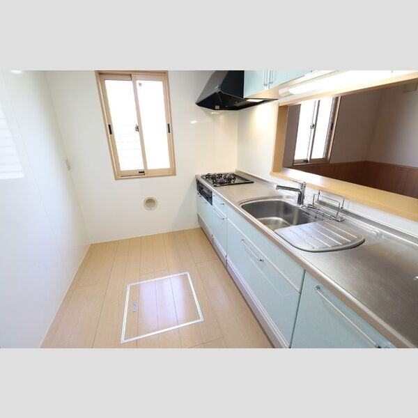 プロイド中央　ABCDEFGHH101号室 キッチン　3口コンログリル付