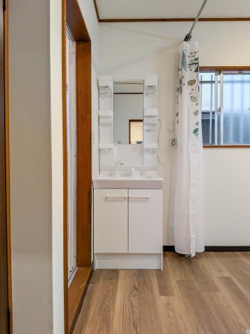 やすらぎの家　リノベ戸建　志木 使い勝手の良い洗面化粧台