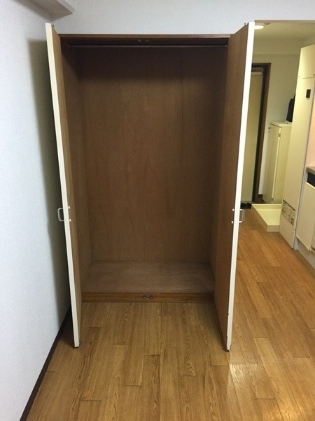 エスケイケイビル1階 収納