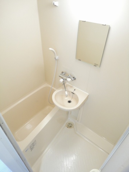 ルーブル芦花公園310号室 お風呂