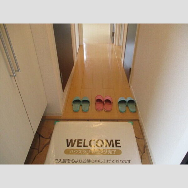 オベルジーヌ　D201号室 玄関