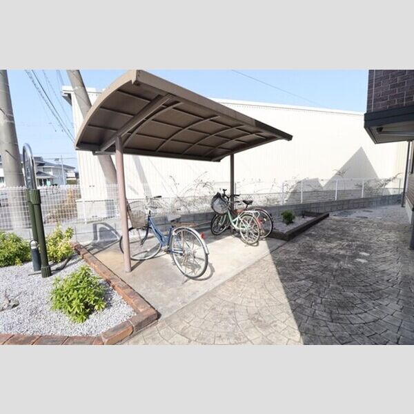 エクレーレ　B 駐輪場