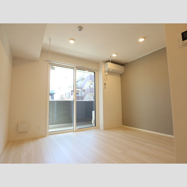 コンフォール東橋本2丁目 リビング(別角度)