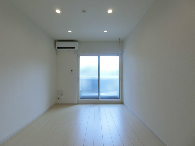 リブリ・湘南善行 玄関