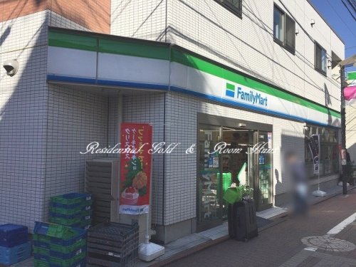 ｔｒｉａｓ　３８１203号室 【コンビニエンスストア】ファミリーマート 大田南蒲田二丁目店まで112ｍ