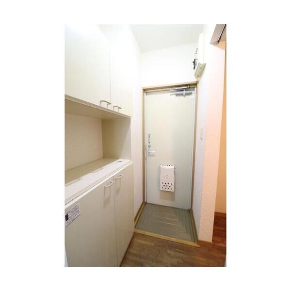 エステートピース 玄関