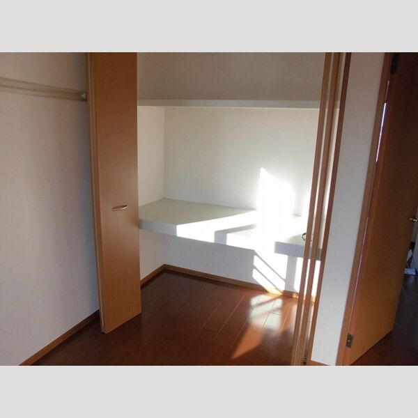 リブェール305号室 収納スペース