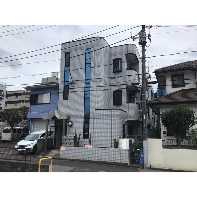 Rグレイスヒガシヤマ 外観