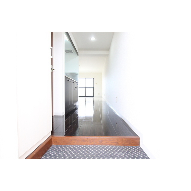 プレイズ　レイ 内観