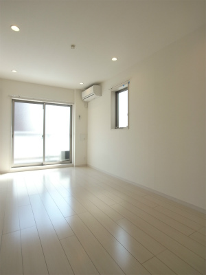 リブリ・アルバMU 内観