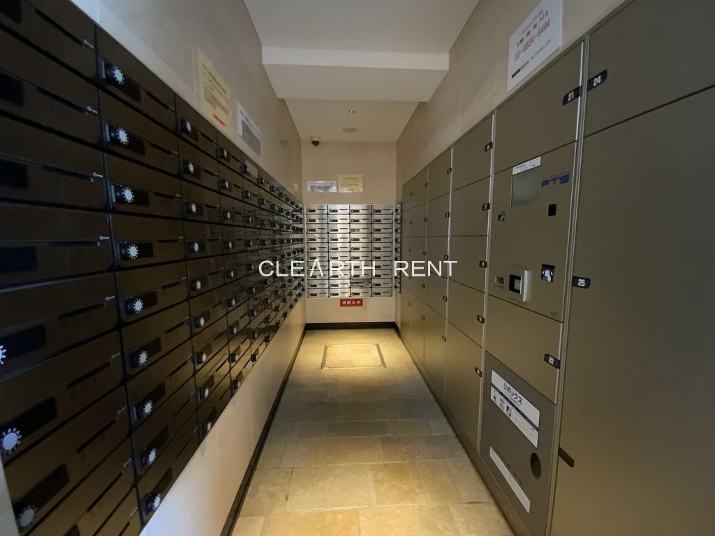 コンシェリア池袋 ＭＡＳＴＥＲ’Ｓ ＶＩＬＬＡ2階 メールボックス/24時間不在でも荷物が受け取れる宅配ボックス