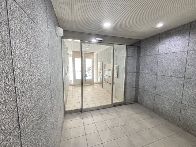 ルネス・グリーンピーク0506号室 エントランス