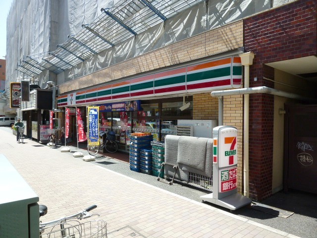 セレンディピティ（高床免震）0102号室 セブンイレブン新丸子店
