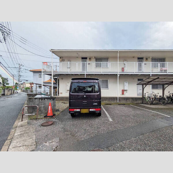 メゾンドネージュ№12 駐車場