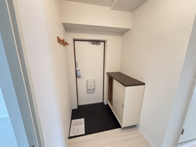コウジィーコート0302号室 玄関