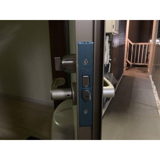 第100オーナーズビル202号室 玄関