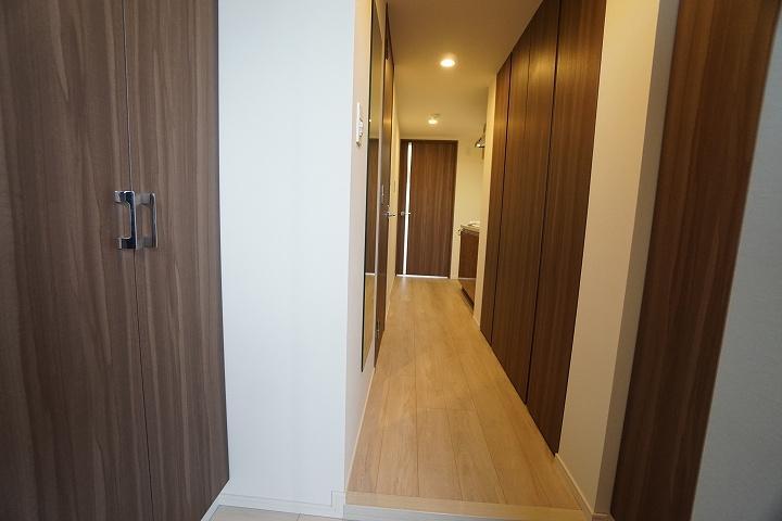 Weave Base Itabashi Honcho6階 玄関