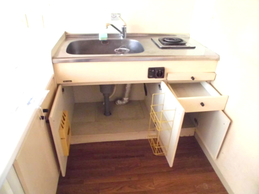 シャトー松戸八柱 ※写真は別室です