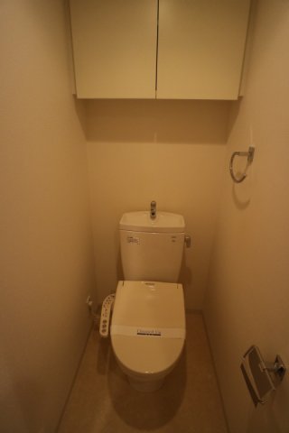 プラウドフラット早稲田707号室 トイレ